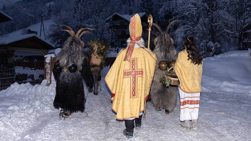 Mikulášská tradice připadá cizincům často až děsivá