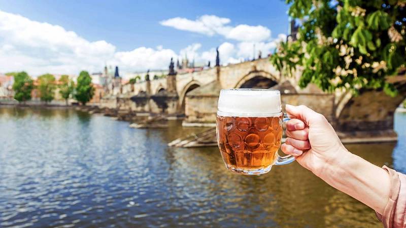 České pivo je velmi oblíbené u zahraničních turistlů