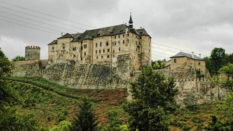 Hrad Šternberk nabízí i krásné pohledy k focení