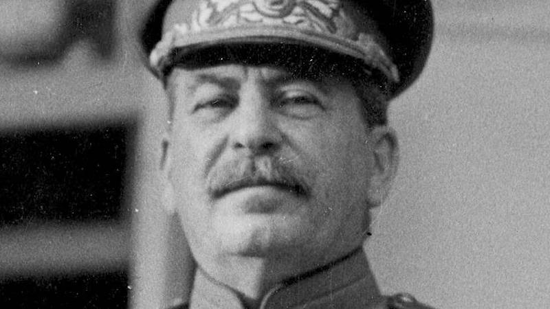 Josif Vissarionovič Stalin byl otec Jakova