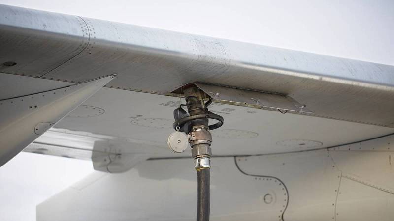 Piloti si všimli vodítek, že uniká palivo