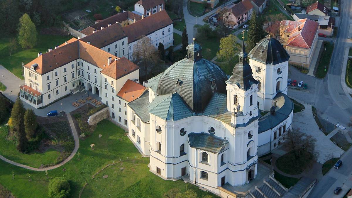 Malá česká vesnice, která schovává jedno z největších překvapení na světě